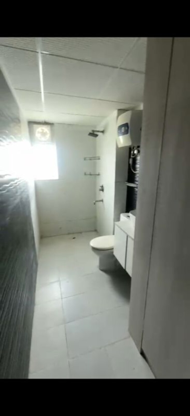 Bathroom, indrapuram 3 Bedroom 1425 Sq.Ft. Apartment In Indrapuram Ghaziabad 10233819
