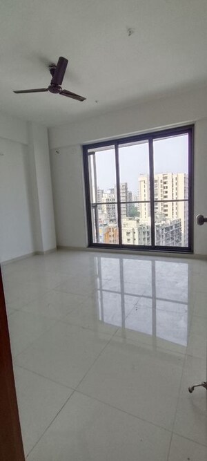 Room in 2 BHK Apartment at Amann Heritage, Andheri West – for Rent