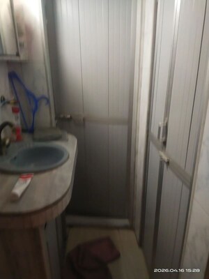 Bathroom in 1 BHK Apartment at Seven Bunglow – for Rent