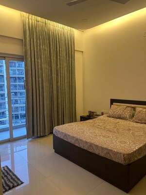 Bedroom in 2.5 BHK Apartment at Amanora Sterling Towers, Hadapsar – for Rent