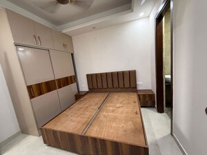 Bedroom in 2 BHK Builder Floor at Sector 52 – for Rent