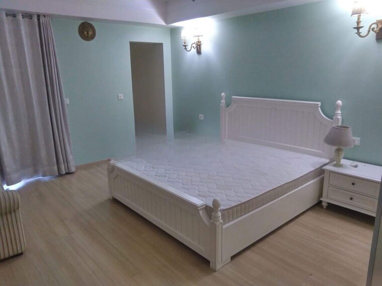 Bathroom, dlf-the-belaire 4 Bedroom 4266 Sq.Ft. Apartment In Sector 54 Gurgaon 10336264