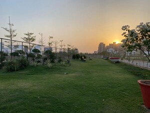 1 BHK Apartment For Sale in Central Park The Selene Tower, Sohna Sector 32