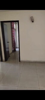 2 BHK 900 Sq.Ft. Apartment in Mahagun Mahagunpuram II