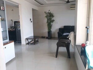 Team Area in 2 BHK Apartment at Gulmohar Parkview, Kharadi – for Sale