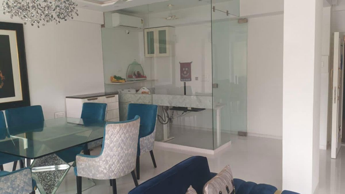 2 BHK 670 Sq.Ft. Apartment in Gold Coins