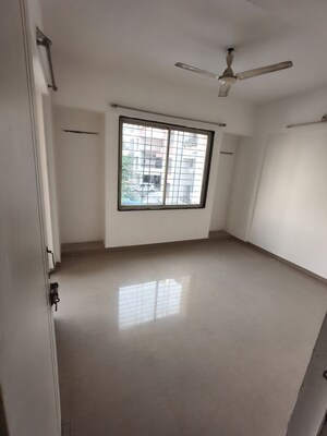 Room in 1 BHK Apartment at SG Lanke Vishwajeet Residency, Kharadi – for Rent
