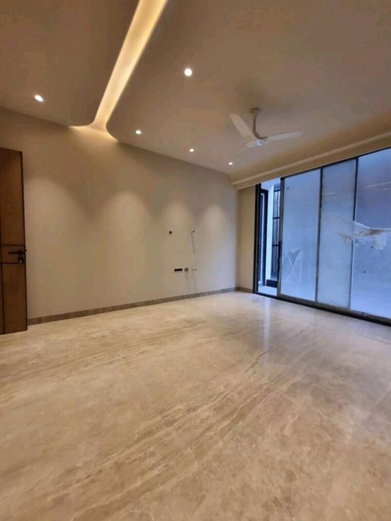 Room, saket 3 Bedroom 1600 Sq.Ft. Apartment In Saket Delhi 10336395