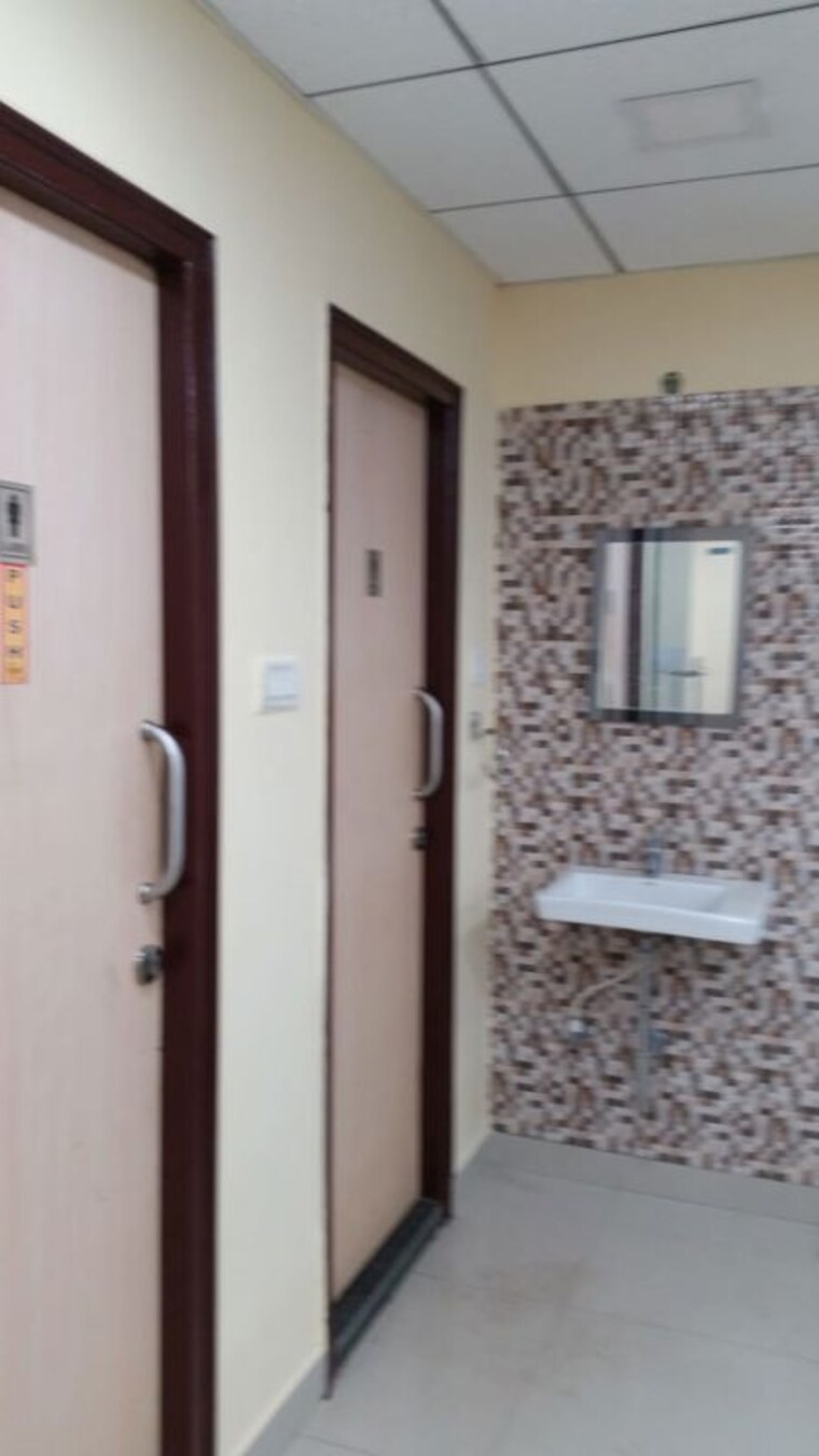 undefined, sector v Commercial Office Space 1500 Sq.Ft. In Sector V Kolkata 10336438