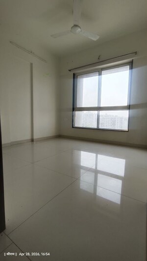 Room in 3 BHK Apartment at Rucha Stature, Dhayari – for Rent