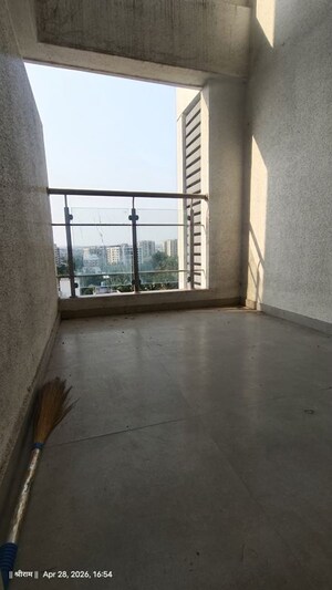 Room in 3 BHK Apartment at Rucha Stature, Dhayari – for Rent