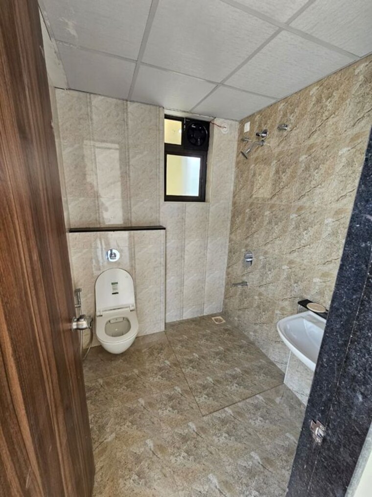 Bathroom, kharadi 3 Bedroom 1100 Sq.Ft. Apartment In Kharadi Pune 10336447