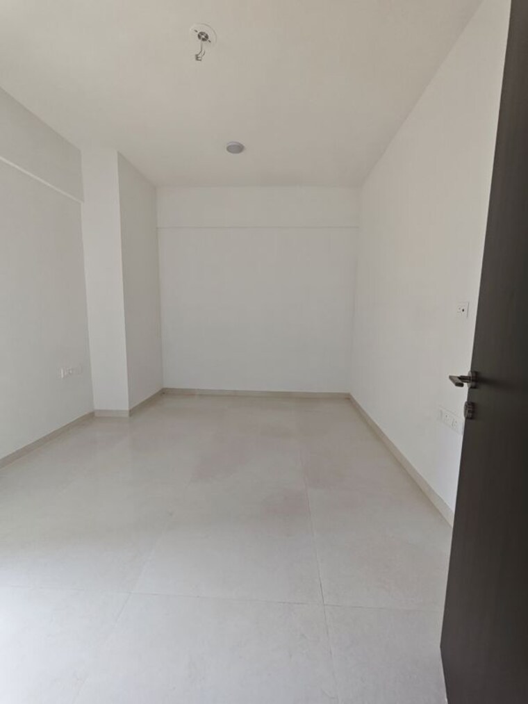 Room, mulund west 2 Bedroom 717 Sq.Ft. Apartment In Mulund West Mumbai 10336501