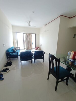 Team Area in 2 BHK Apartment at Kanakia Levels, Malad East – for Rent