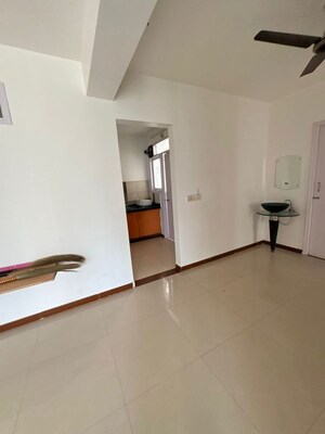 Room in 3 BHK Apartment at Prahlad Nagar – for Rent