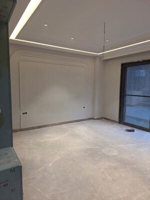 Room in 3 BHK Apartment at Saket – for Rent