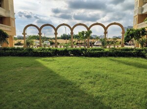 2.5 BHK Apartment – Garden View at Tejas Greenberry Signatures, Vrindavan Yojna - for Sale