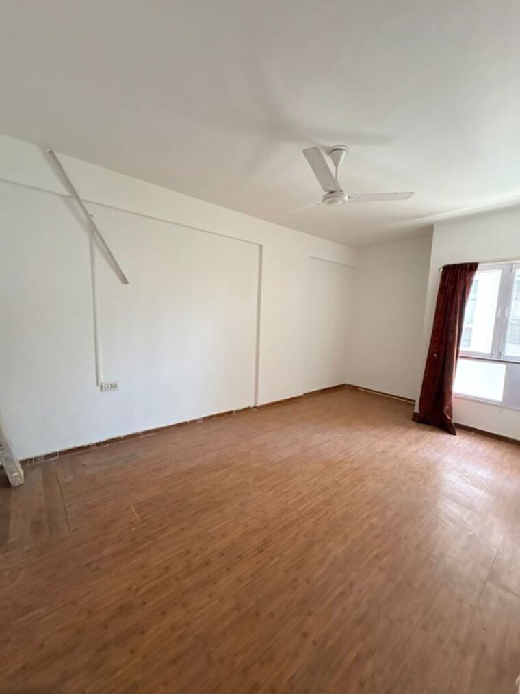 Room, prahlad nagar 3 Bedroom 1500 Sq.Ft. Apartment In Prahlad Nagar Ahmedabad 10336531