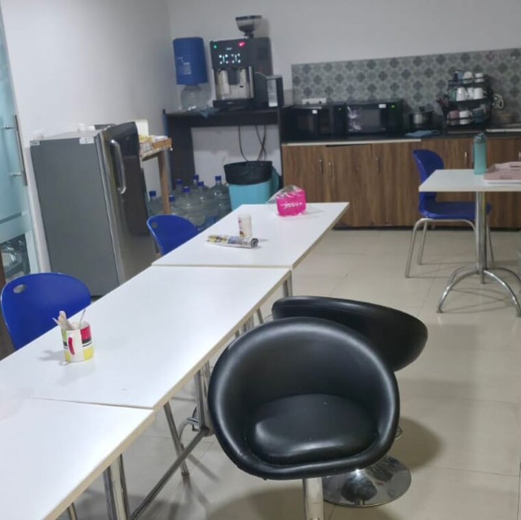 Team Area, jmd-megapolis Commercial Office Space in IT/SEZ 4200 Sq.Ft. In Tikri Gurgaon 10336552