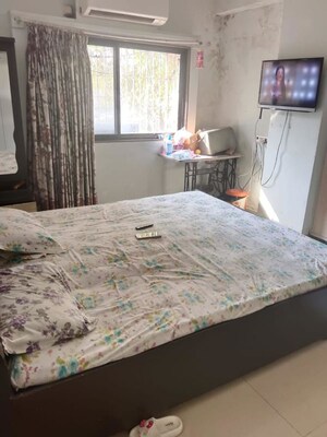 Bedroom in 3 BHK Apartment at Goyal Intercity, Memnagar – for Rent