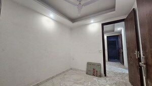 Room in 1 BHK Builder Floor at Saket – for Rent
