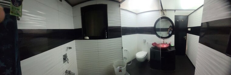 Bathroom, dudhwala-complex-phase-2 3 Bedroom 1200 Sq.Ft. Apartment In Agripada Mumbai 10336529