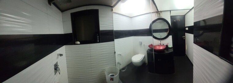 Bathroom, dudhwala-complex-phase-2 3 Bedroom 1200 Sq.Ft. Apartment In Agripada Mumbai 10336529