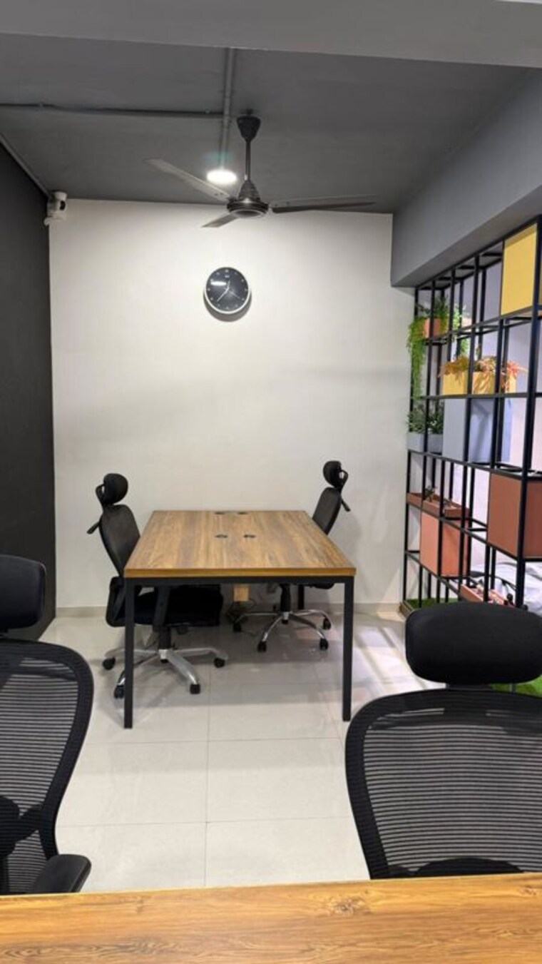 Team Area, science city Commercial Office Space 1000 Sq.Ft. In Science City Ahmedabad 10336628