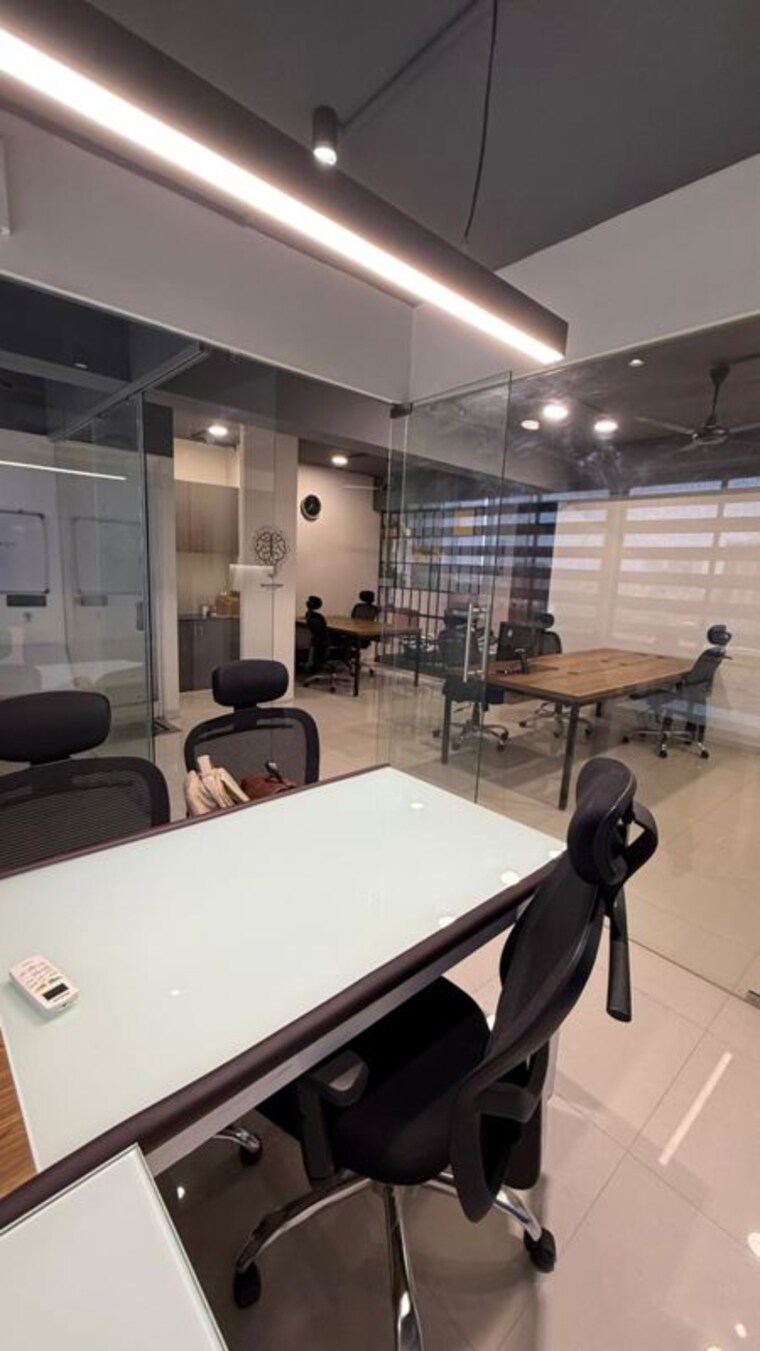 Team Area, science city Commercial Office Space 1000 Sq.Ft. In Science City Ahmedabad 10336628