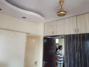 Furnished Amenities in 3.5 BHK Apartment at BPTP Park Grandeura, Sector 82 – for Sale