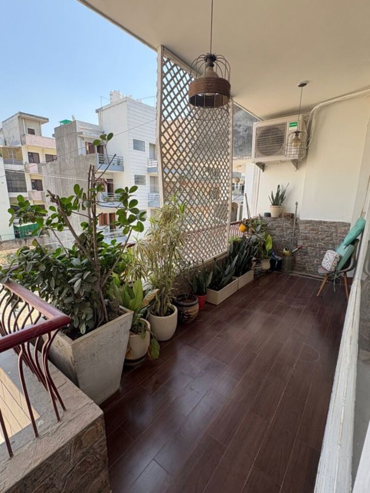 Balcony, sushant lok iii 3 Bedroom 1750 Sq.Ft. Builder Floor In Sushant Lok Iii Gurgaon 10336641