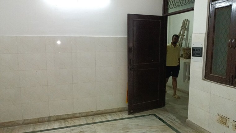Room, vaishali sector 5 2 Bedroom 860 Sq.Ft. Builder Floor In Vaishali Sector 5 Ghaziabad 10336714
