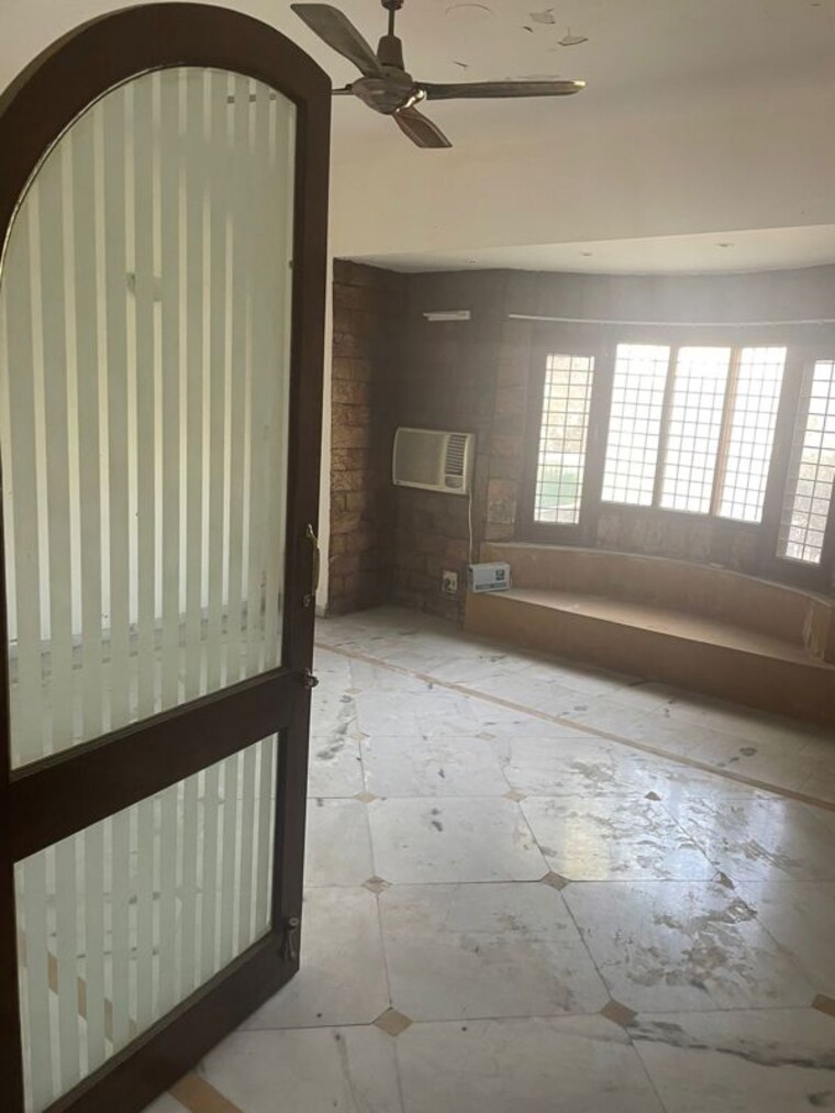 Kitchen, new colony 6 Bedroom 3200 Sq.Ft. Builder Floor In New Colony Gurgaon 10336728