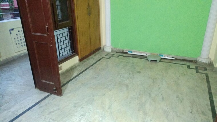Room, vaishali sector 3 1 Bedroom 550 Sq.Ft. Builder Floor In Vaishali Sector 3 Ghaziabad 10336748