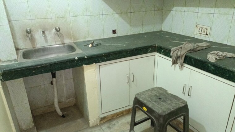Kitchen, vaishali sector 3 1 Bedroom 550 Sq.Ft. Builder Floor In Vaishali Sector 3 Ghaziabad 10336748