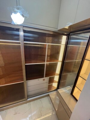 Furnished Amenities in 3.5 BHK Builder Floor at Smart World Gems, Sector 89 – for Rent