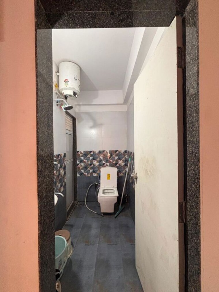 Bathroom, shree-partha 1 Bedroom 460 Sq.Ft. Apartment In Kasarvadavali Thane 10336777