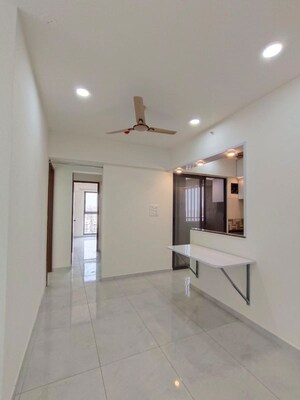 Room in 3 BHK Apartment at Mantra Meraki, Akurdi – for Rent