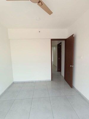 Room in 3 BHK Apartment at Mantra Meraki, Akurdi – for Rent