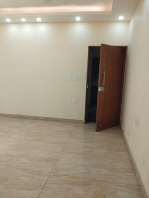 3 BHK Builder Floor For Rent in Sarita Vihar