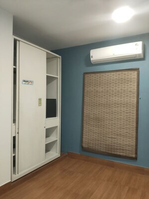 Room in 3 BHK Builder Floor at Sarita Vihar – for Rent