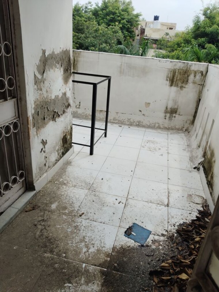 Balcony, sarita vihar 4 Bedroom 2250 Sq.Ft. Builder Floor In Sarita Vihar Delhi 10329684