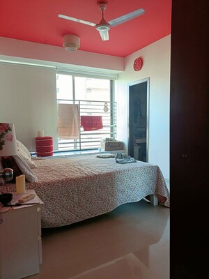Bedroom in 2.5 BHK Apartment at Oberoi Springs, Andheri West – for Sale