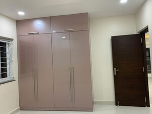 Room in 3 BHK Apartment at Rajapushpa Regalia, Kokapet – for Rent