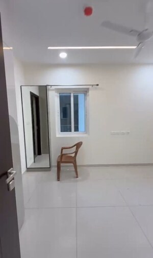 Room in 3 BHK Apartment at Rajapushpa Provincia, Narsingi – for Rent