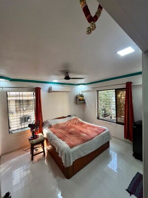 Bedroom in 2 BHK Apartment at Dahisar West – for Sale