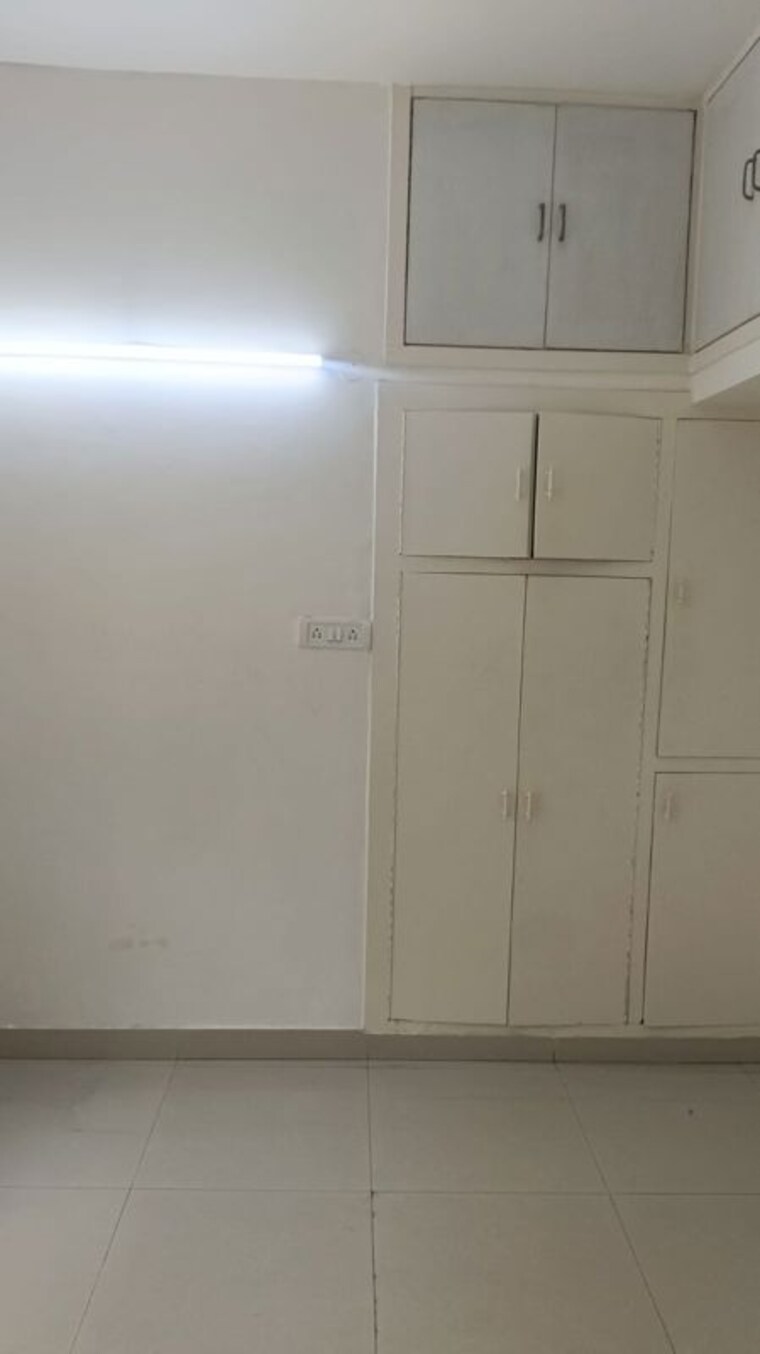 Room, ip extension 2 Bedroom 1050 Sq.Ft. Apartment In Ip Extension Delhi 10336824
