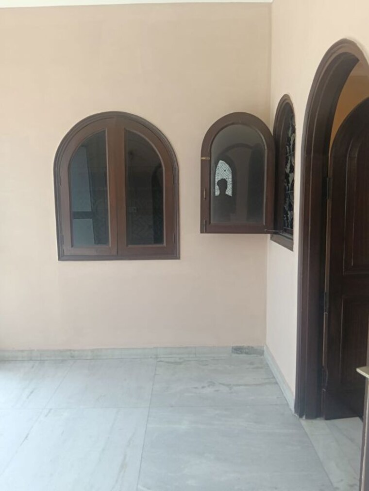 undefined, dlf-royale-residences 1 Bedroom 300 Sq.Yd. Builder Floor In Dlf Phase I Gurgaon 10336836