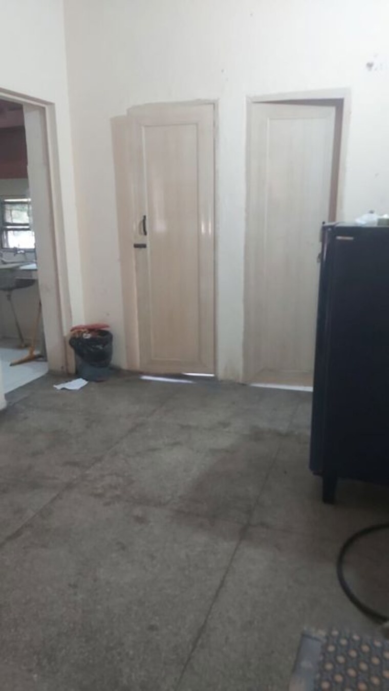 Room, mayur vihar 2.5 Bedroom 1050 Sq.Ft. Apartment In Mayur Vihar Delhi 10336831