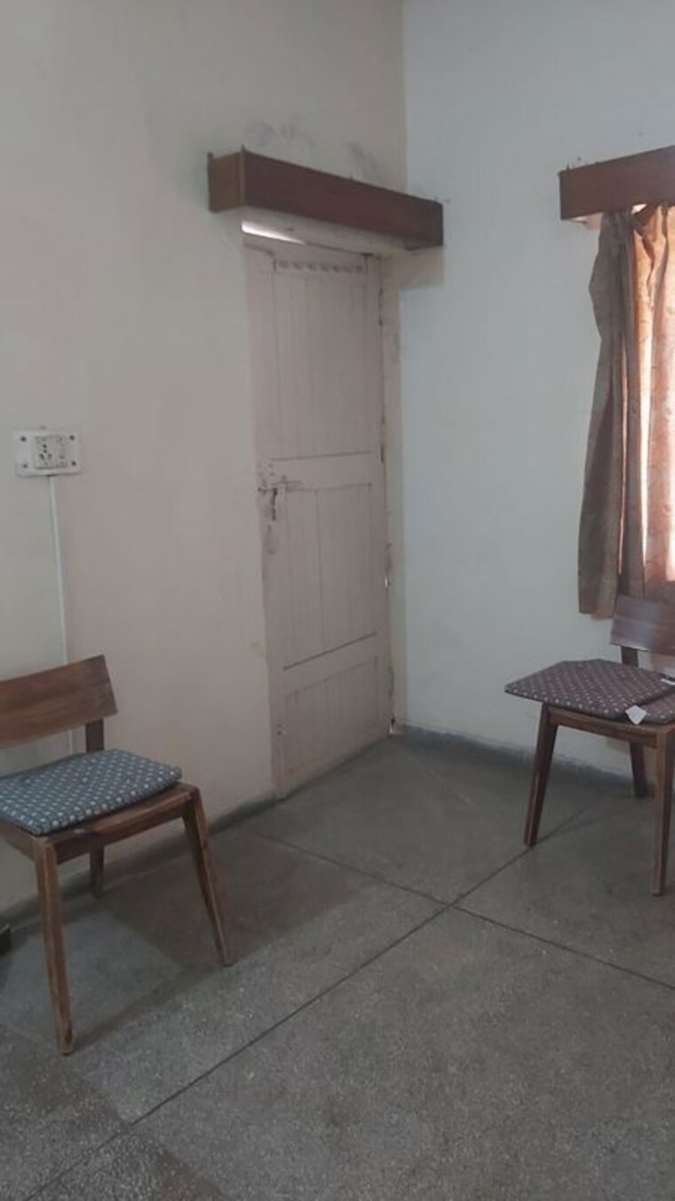 Living Room, mayur vihar 2.5 Bedroom 1050 Sq.Ft. Apartment In Mayur Vihar Delhi 10336831